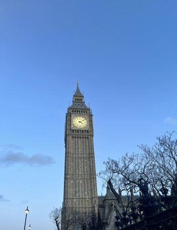 No matter the season, the infamous Big Ben Clock Tower looms large over London. 