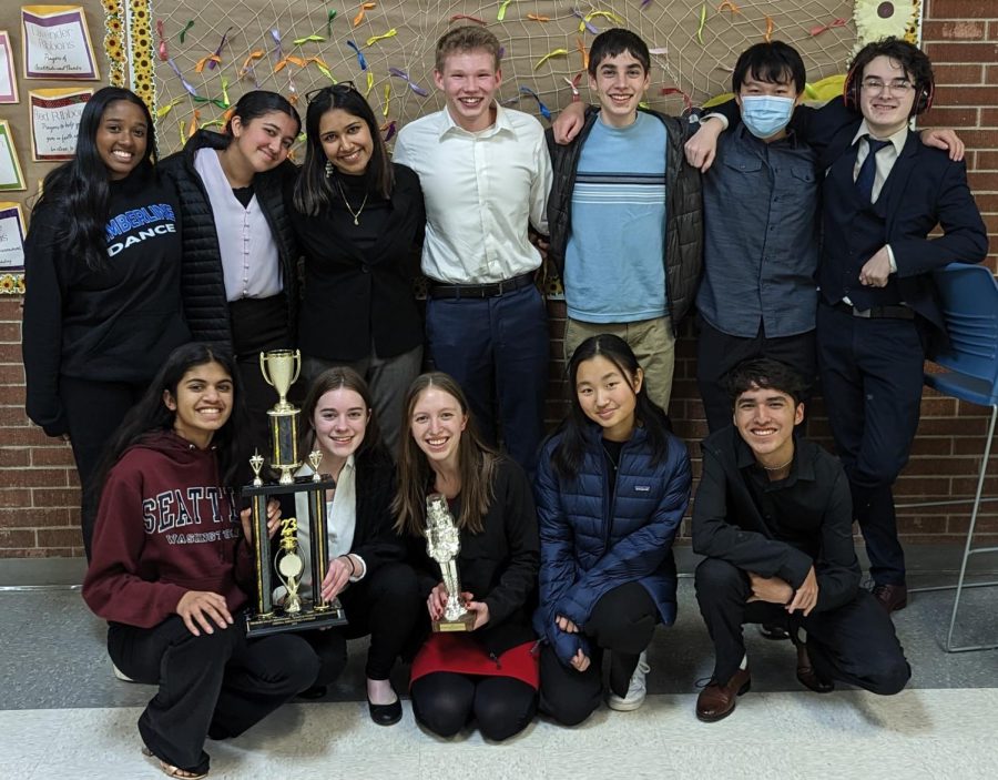 Timberline+Speech+and+Debate+Team+with+the+1st+place+sweepstakes+trophy+in+speech+