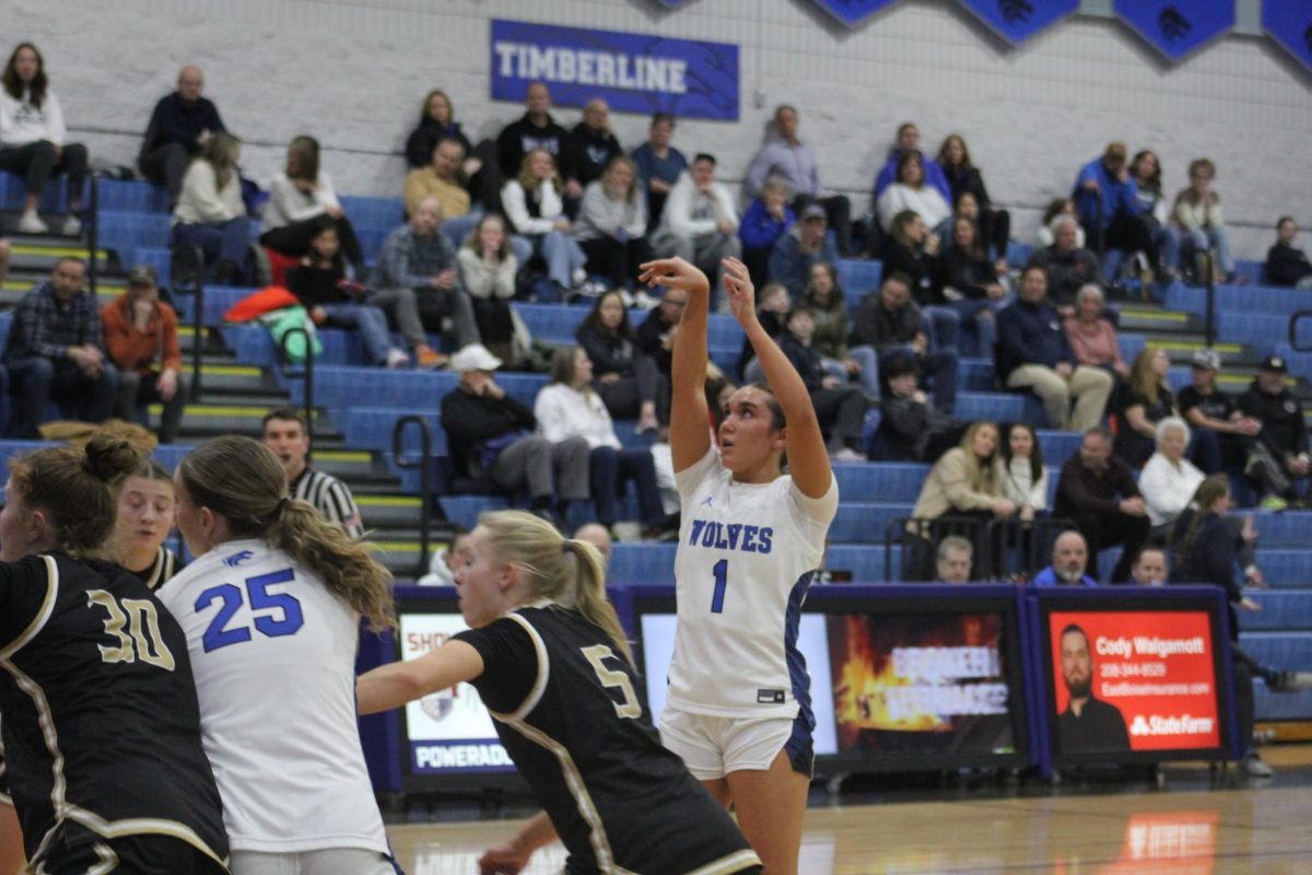 Ashlyn Graklanoff (Sr.) perfect form, perfect shot. 